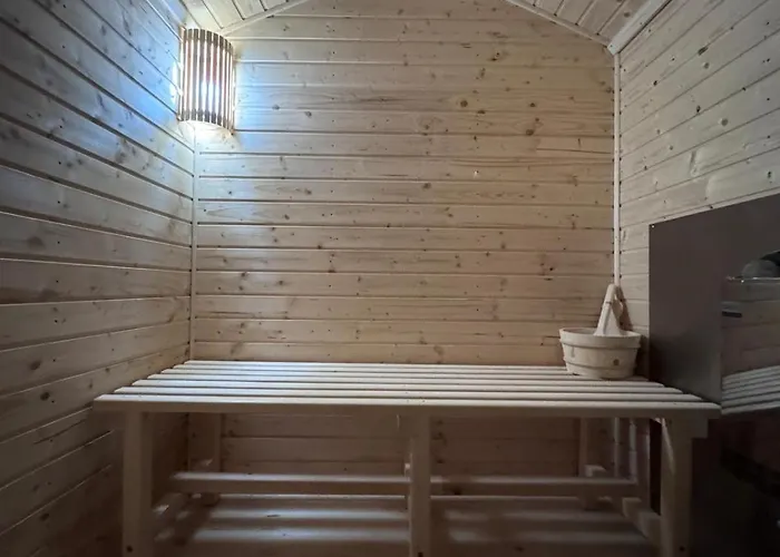Nola Vendeghaz Feriehus *